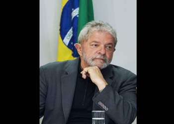Ex presidente de Brasil Lula da Silva permanecerá en prisión
