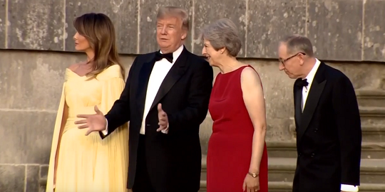 Trump visita UK