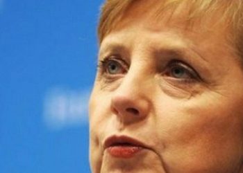 Angela Merkel devela documento con planes de “centros de anclaje”