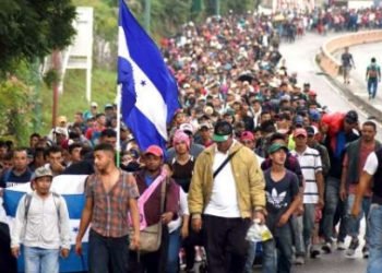 Presidente Trump advierte cierre de la frontera  con México, si no se detiene migración masiva