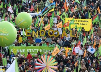 Miles de personas marcharon pidiendo Alemania que abandone generación electricidad a base de carbón