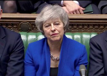 La primera ministra británica, Theresa May, sobrevivió a una votación de no confianza el miércoles