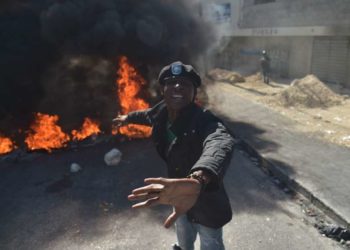 Protestas paralizan Puerto Príncipe y provocaron violencia