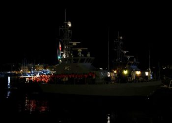 Un barco patrullero maltés rescató a un grupo de 85 migrantes en la noche del viernes