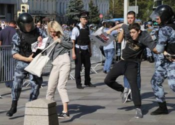 Cerca de 1.400 personas fueron detenidas en una protesta de la oposición en Moscú