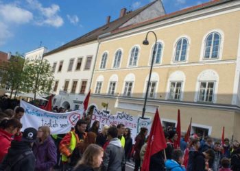 Máximo tribunal de Austria pone fin a una disputa sobre la casa donde nació Adolf Hitler