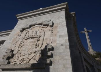 La Corte Suprema española dictaminó el martes la exhumación de los restos de Francisco Franco