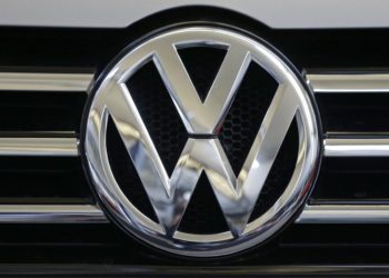 Los fiscales federales ampliaron el martes una investigación  de la  automotriz Volkswagen