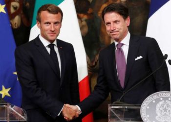 Líderes de Italia y Francia acuerdan que los inmigrantes deben distribuirse por la UE