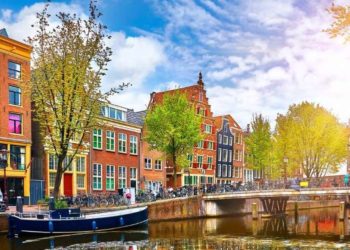 Amsterdam implementa un nuevo impuesto a los viajeros