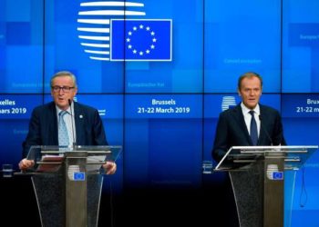 Los líderes de la UE dieron su respaldo unánime a un acuerdo sobre el Brexit con Gran Bretaña el jueves