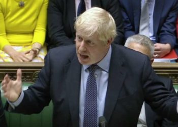 Boris Johnson dijo que no negociaría un nuevo retraso del Brexit, después de perder votación el sábado