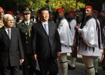 China y Grecia firmaron 16 acuerdos bilaterales el lunes, durante una visita del presidente chino Xi Jinping