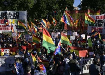 La presidenta interina de Bolivia, firmó el domingo las nuevas elecciones