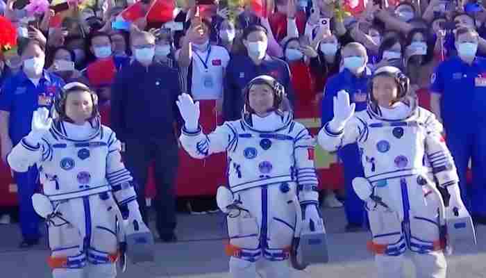 China Envía 3 Astronautas A Su Nueva Estación Espacial - Terra De Alti