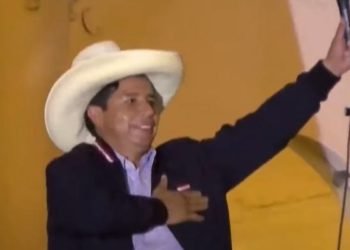 Pedro Castillo es declarado oficialmente presidente de Perú