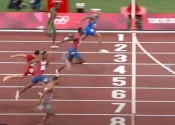 Lamont Marcell Jacobs de Italia gana los 100 metros olímpicos