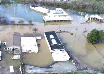 Al menos 22 muertos por inundaciones en Tennessee