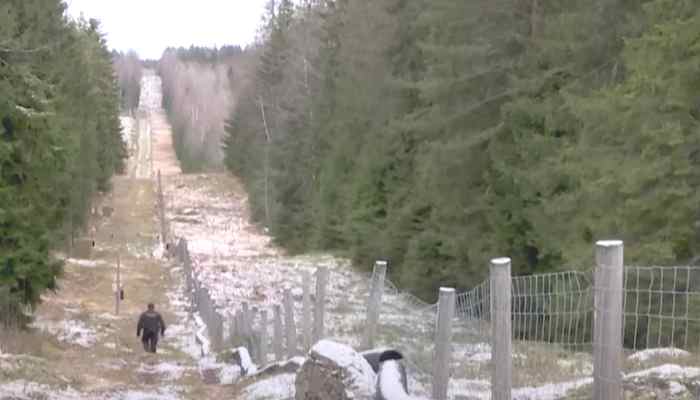 Finlandia inicia construcción de muro en su frontera con Rusia