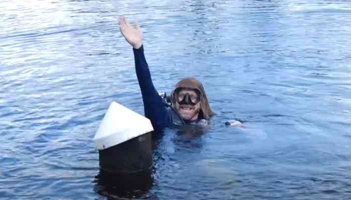 Joseph Dituri rompe el récord mundial de vida bajo el agua