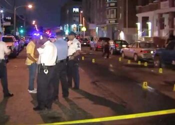 4 personas muertas, dos niños heridos en tiroteo masivo en Filadelfia