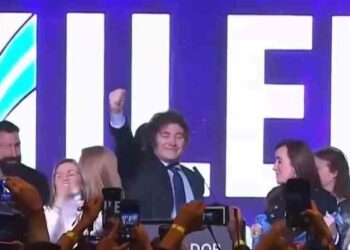 El ultraderechista Javier Milei gana elecciones primarias de Argentina