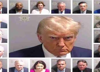 Donald Trump y los coacusados se entregan en caso electoral de Georgia