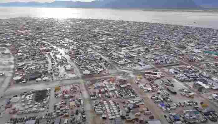 Miles de personas varadas en el Festival Burning Man en Nevada