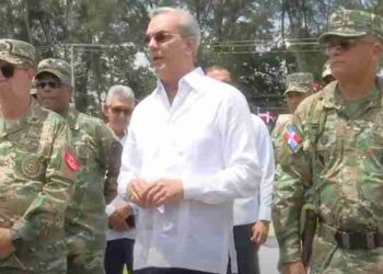 República Dominicana cierra frontera con Haití en medio de conflicto por canal
