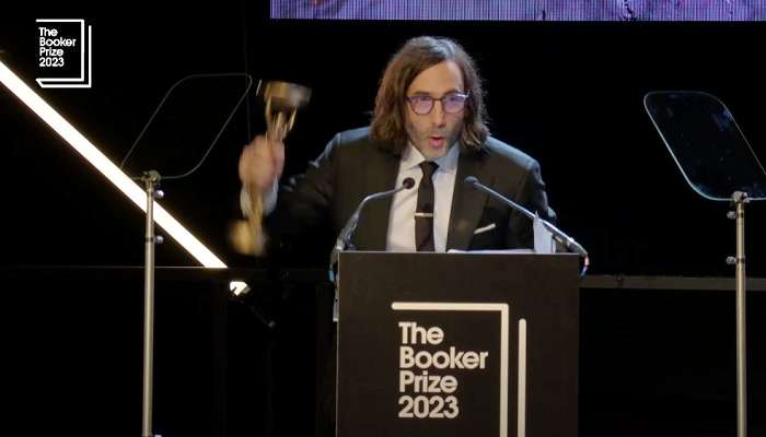 "Prophet Song" gana el premio Booker 2023 por una inquietante historia sobre el colapso social