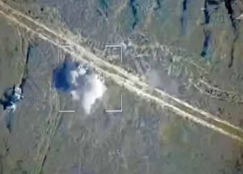 Ucrania lanza una audaz incursión en Kursk, Rusia, provocando la furia del Kremlin