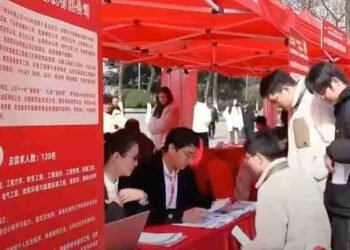 El auge de los ‘niños de cola podrida’: se profundiza la crisis del desempleo juvenil en China
