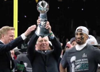 Triunfo de los Eagles: Jalen Hurts lidera a Filadelfia a la victoria en el Super Bowl LIX