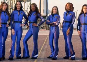 Vuelo espacial exclusivamente femenino de Blue Origin genera controversia