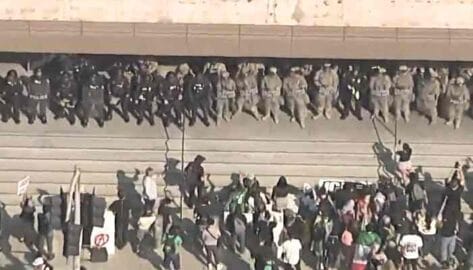 Protesta en Los Ángeles provoca enfrentamiento federal y estatal por inmigración y despliegue militar